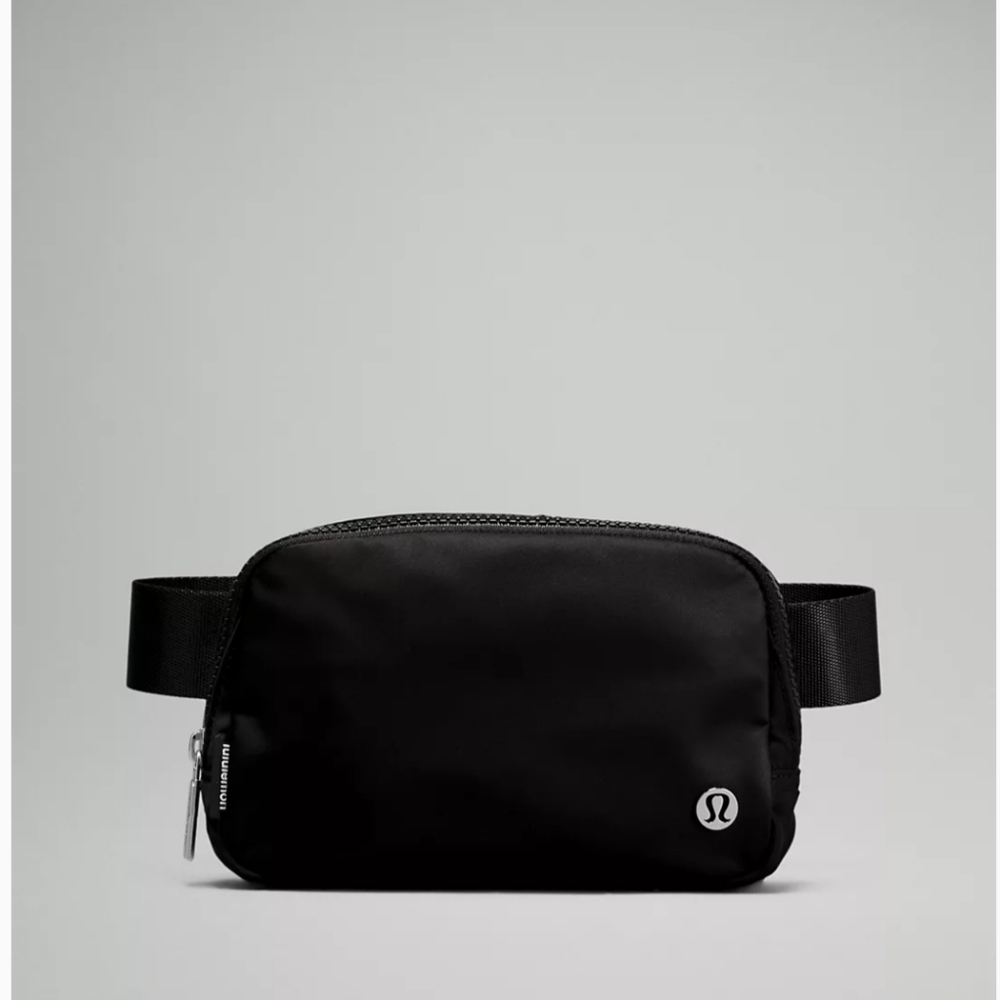 Lululemon belt bag
